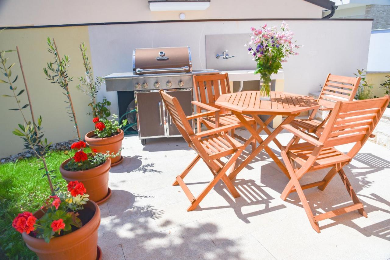 Holiday Home - Istrian Dream With Swimming Pool Перой Екстериор снимка