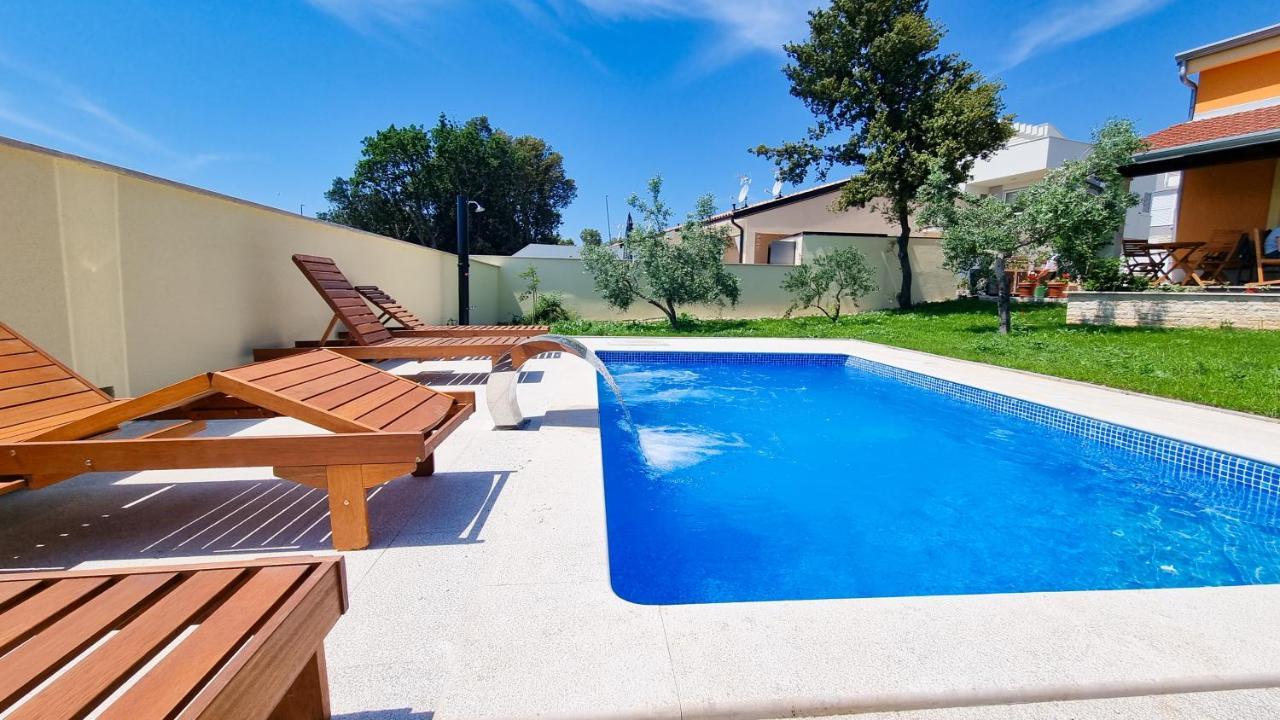 Holiday Home - Istrian Dream With Swimming Pool Перой Екстериор снимка